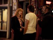 Searchlight Pictures presenta el tráiler de Is This Thing On, dirigida por Bradley Cooper