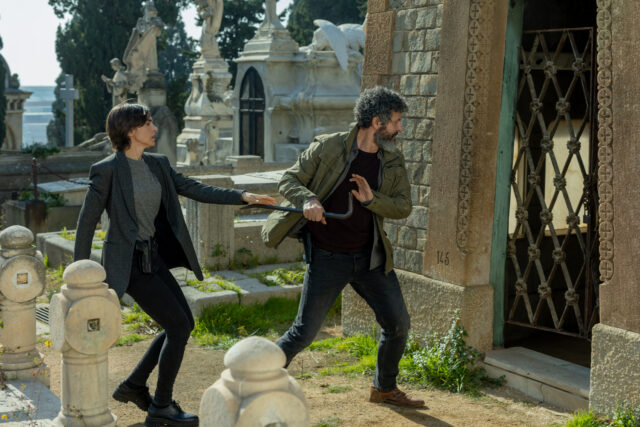 055_ciudaddesombras_S01_E06_02172025_still_landerlarranaga_MGL2141