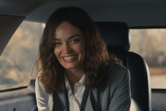 ELLA MCCAY: IMPERFECTAMENTE PERFECTA llega a Disney+ el 5 de febrero